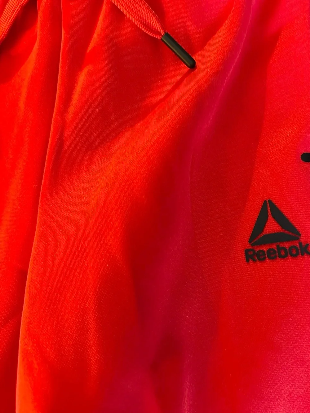 Reebok cozy red